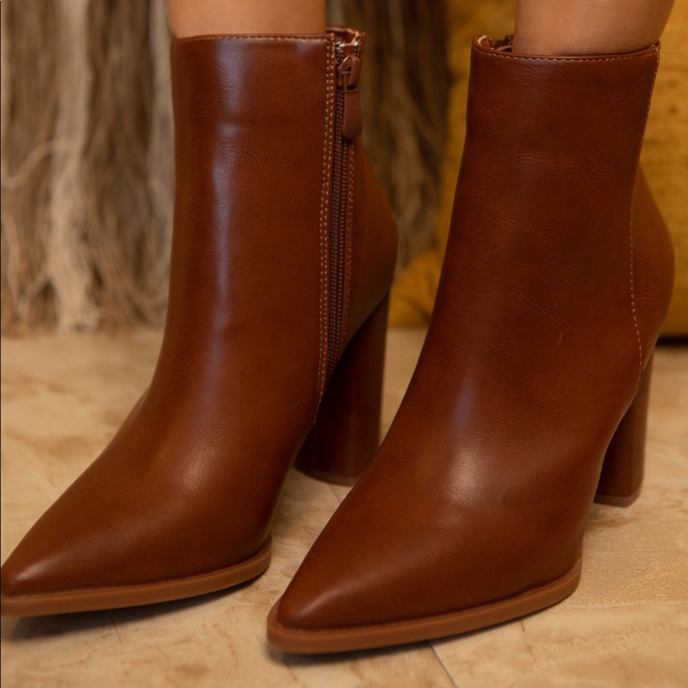 Last one SZ 10 Brown Heeled Booties